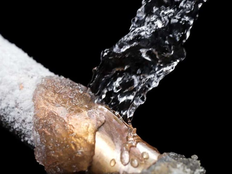 Tips to Keep Your Pipes Safe in the Winter